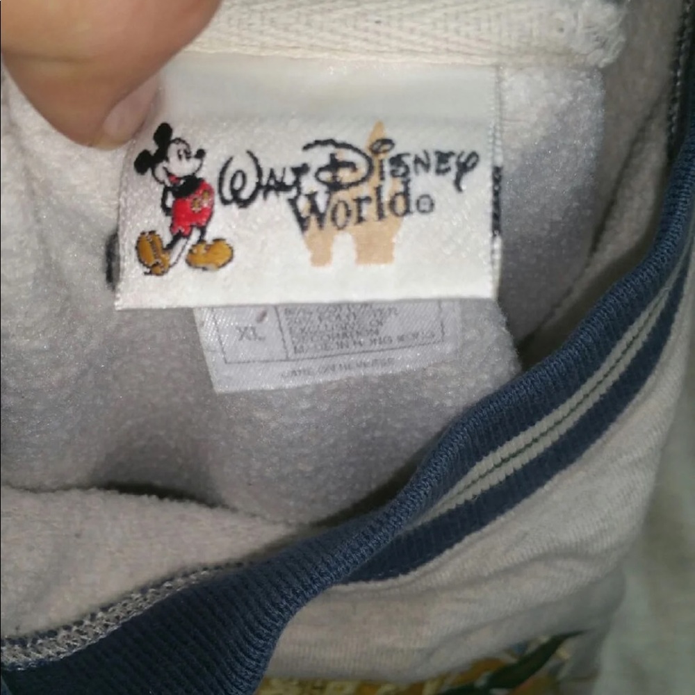 LOOKING FOR walt disney world tour sweatshirt - Picture 7 of 8